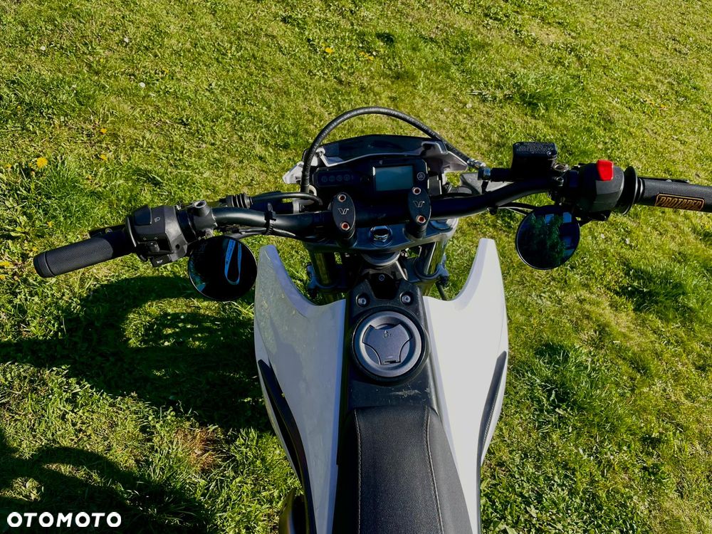 Yamaha WR - 6
