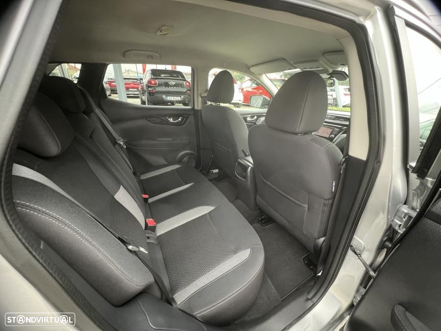 Nissan Qashqai 1.5 dCi N-Style DCT - 22