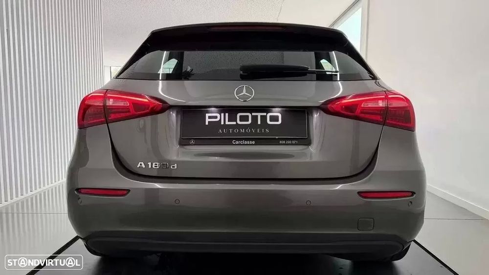 Mercedes-Benz A 180 d Progressive Aut. - 8