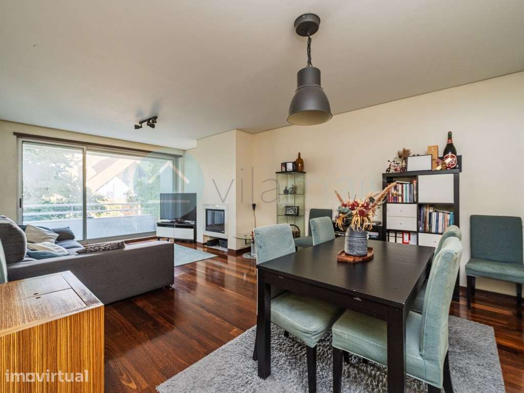 Apartamento T2 Porto com varanda, 2 lugares de garagem e arrumos | ... - Grande imagem: 2/31