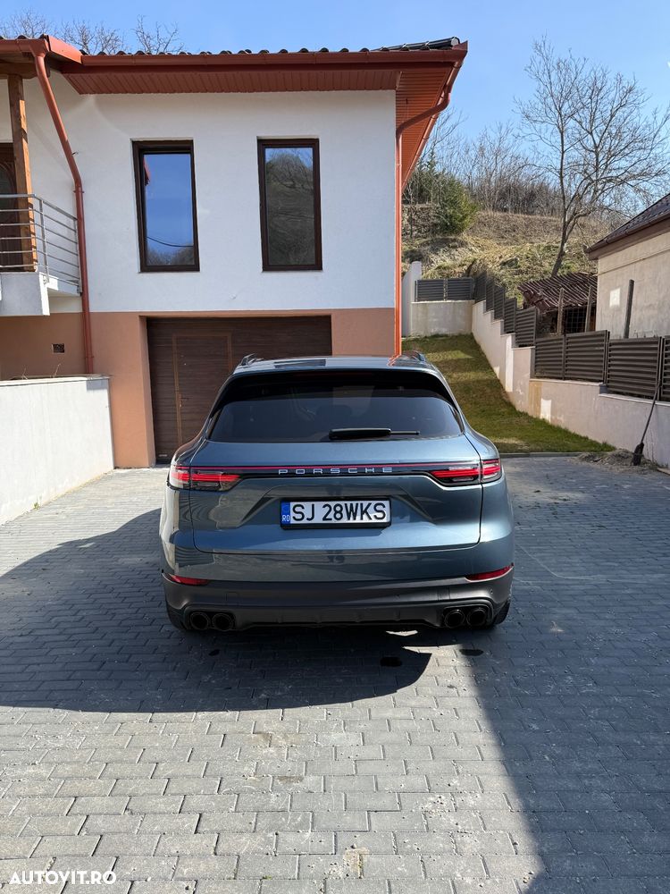 Porsche Cayenne Standard - 9