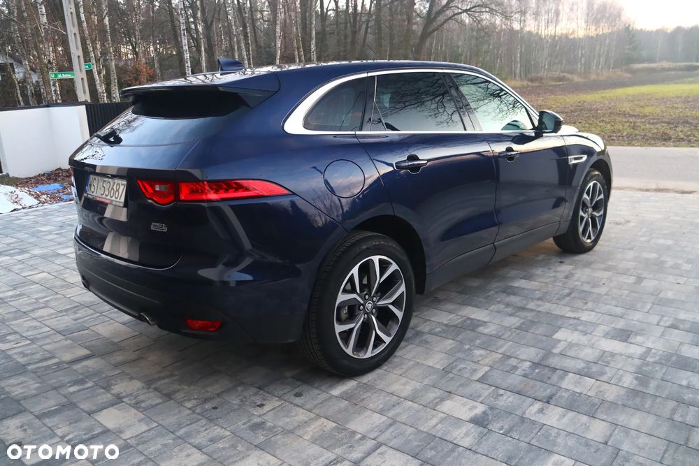 Jaguar F-Pace 2.0 i4P AWD Prestige - 4