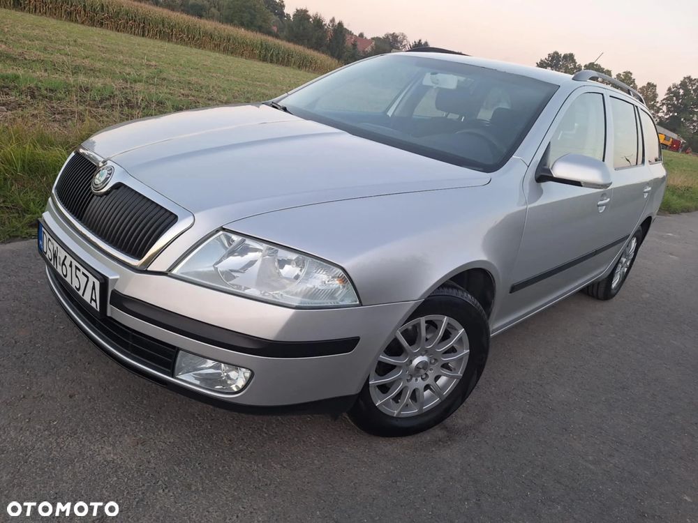 Skoda Octavia 1.6 Elegance - 1