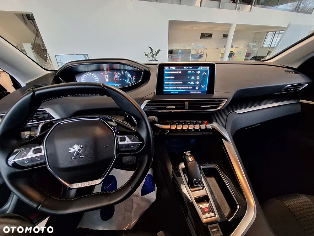 Peugeot 3008 1.2 PureTech GPF Active S&S EAT8 - 6