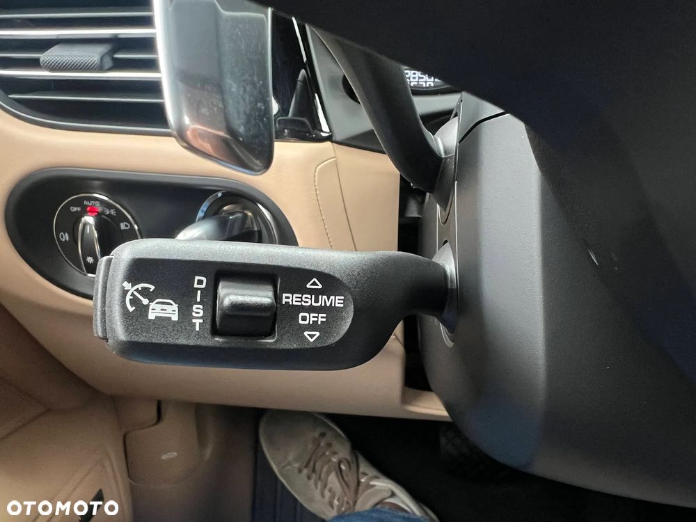 Porsche Macan Standard - 26