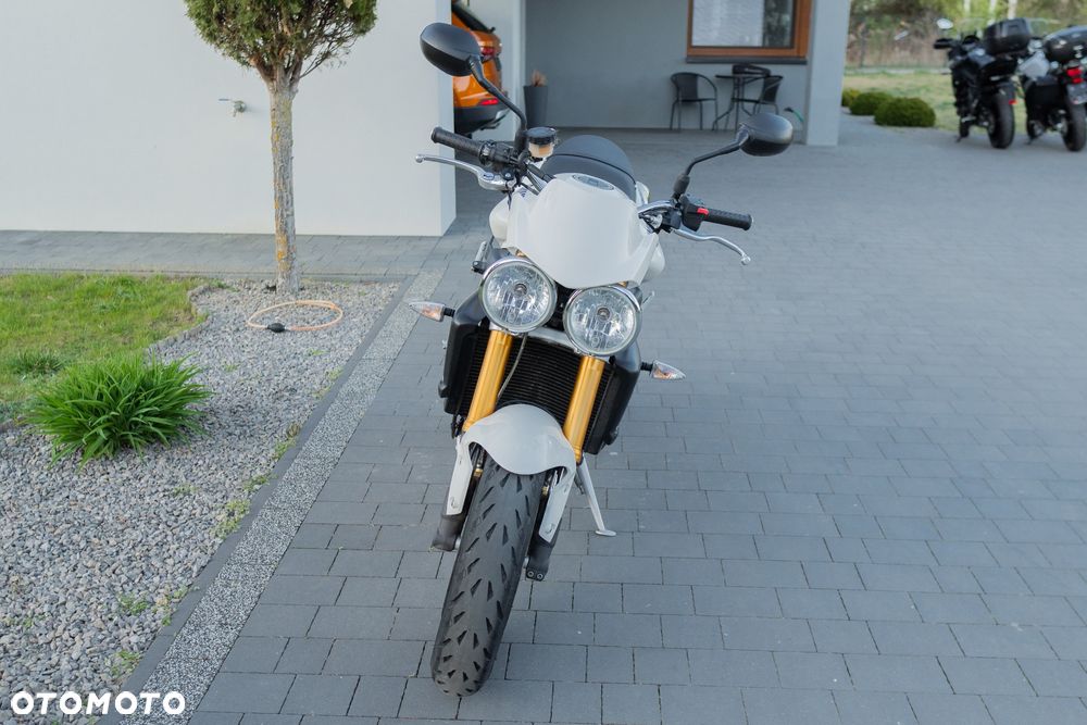 Triumph Street Triple - 6