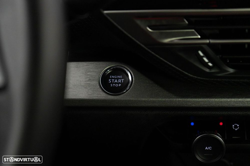 Citroën C5 X 1.2 PureTech Shine EAT8 - 19