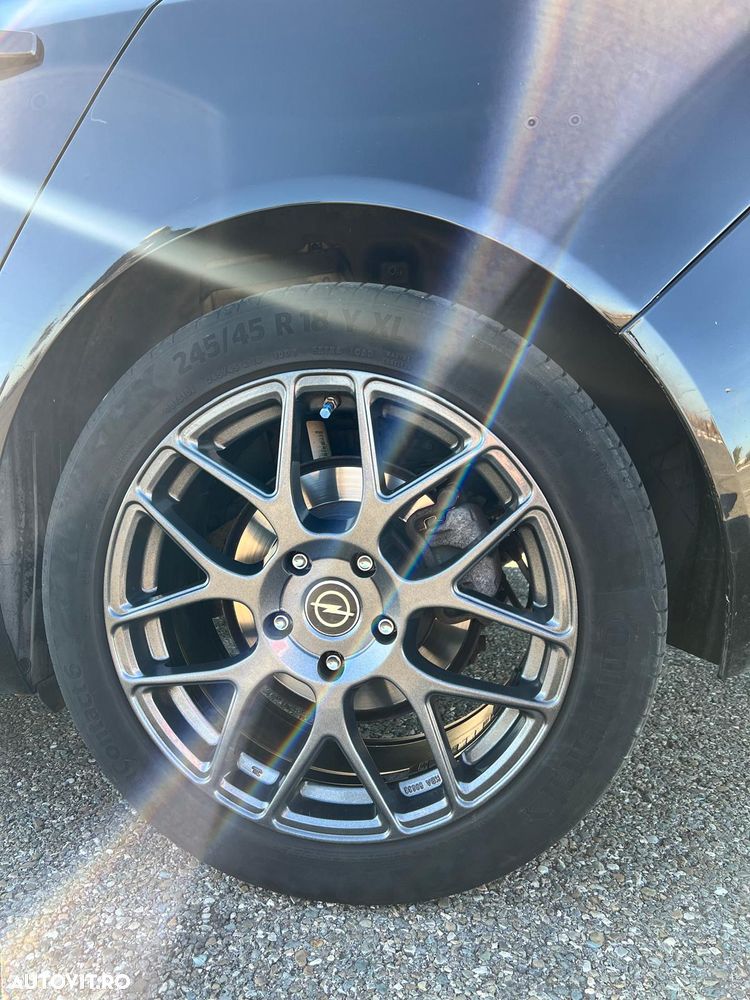 Opel Insignia 2.0 CDTI - 8