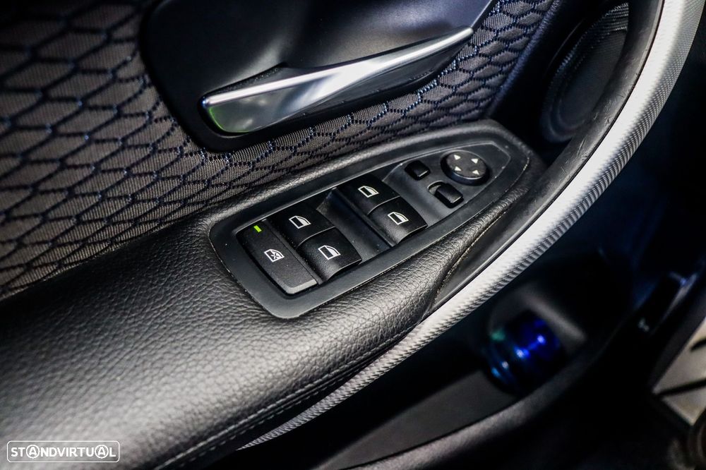 BMW 320 d Auto Pack M - 21