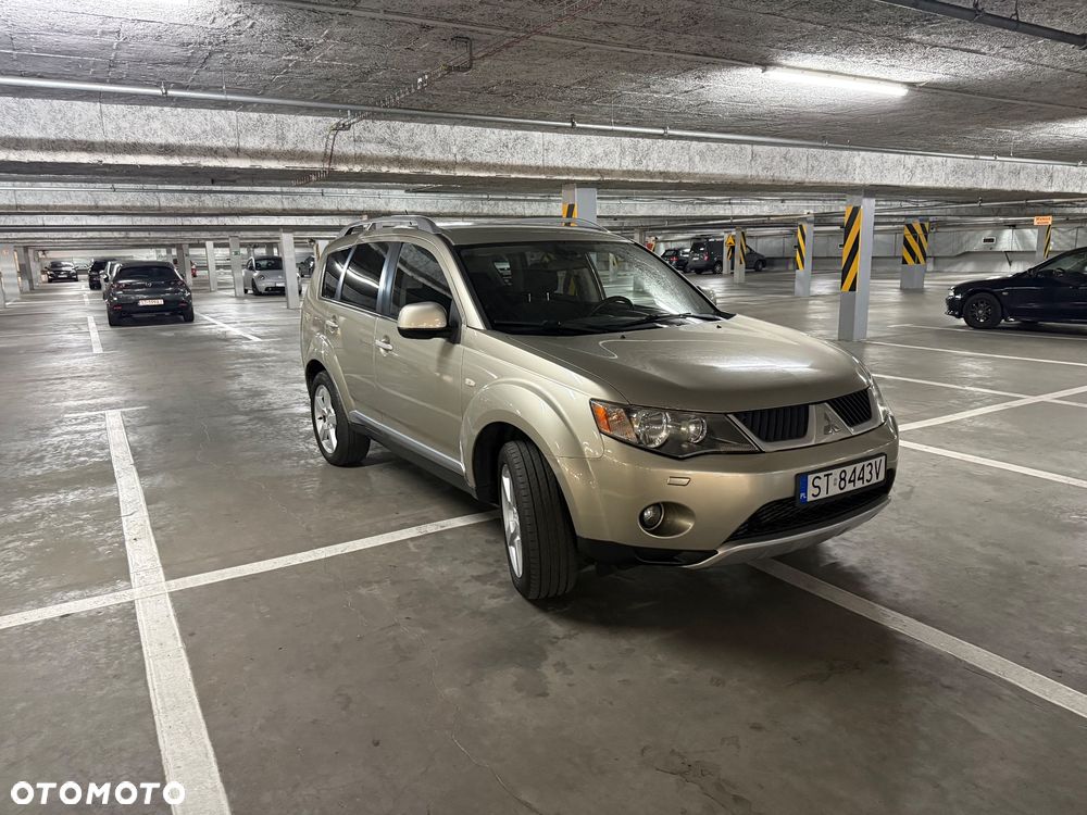 Mitsubishi Outlander 2008 photo 4