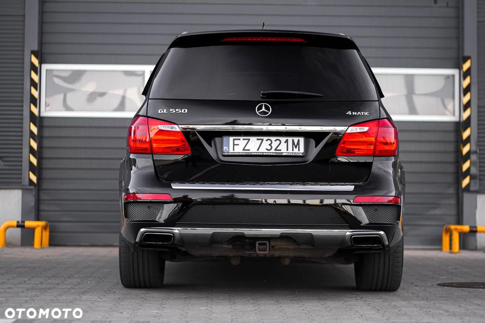 Mercedes-Benz GL - 11