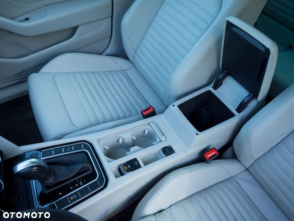 Volkswagen Passat 2.0 TDI BMT Highline DSG - 26