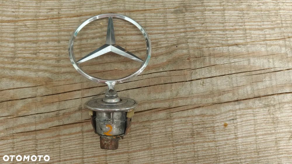 MERCEDES W203 W211 W124 W210 W220 Celownik Maski Oryginał - 1