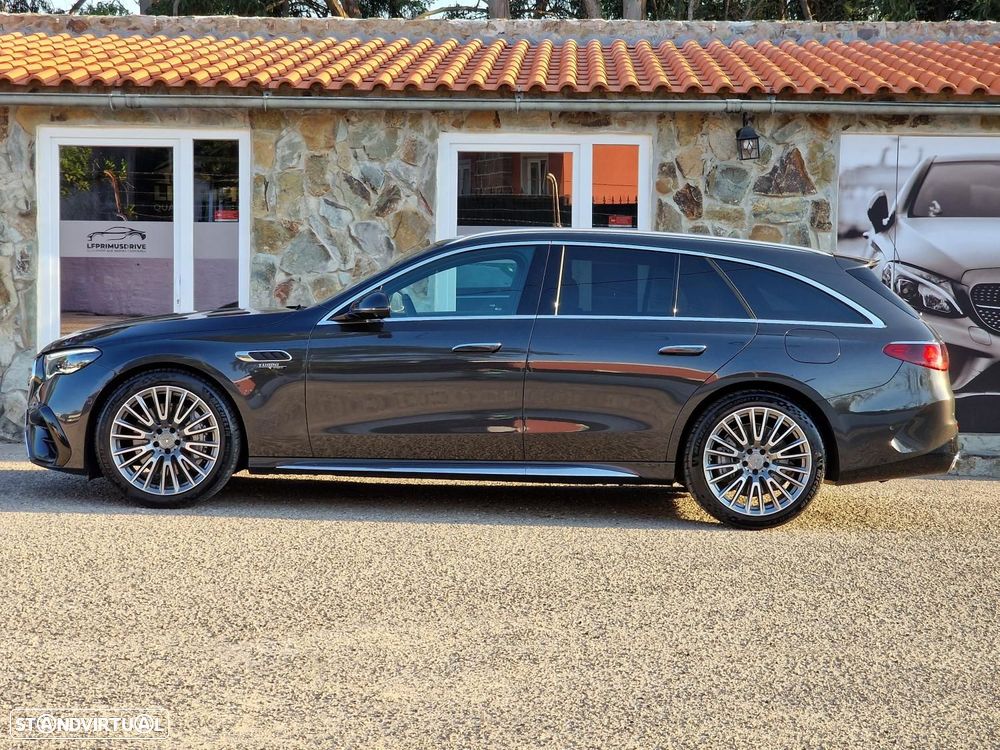 Mercedes-Benz E 53 AMG Hybrid 4Matic+ - 11