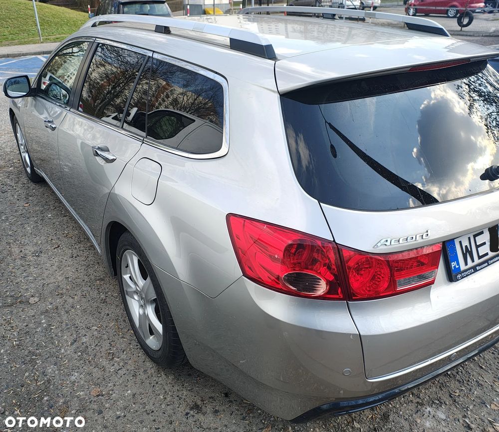 Honda Accord 2.0 Executive - 10