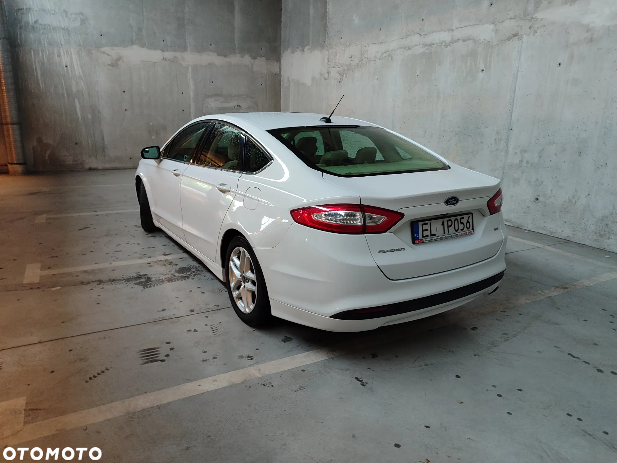 Ford Fusion - 16