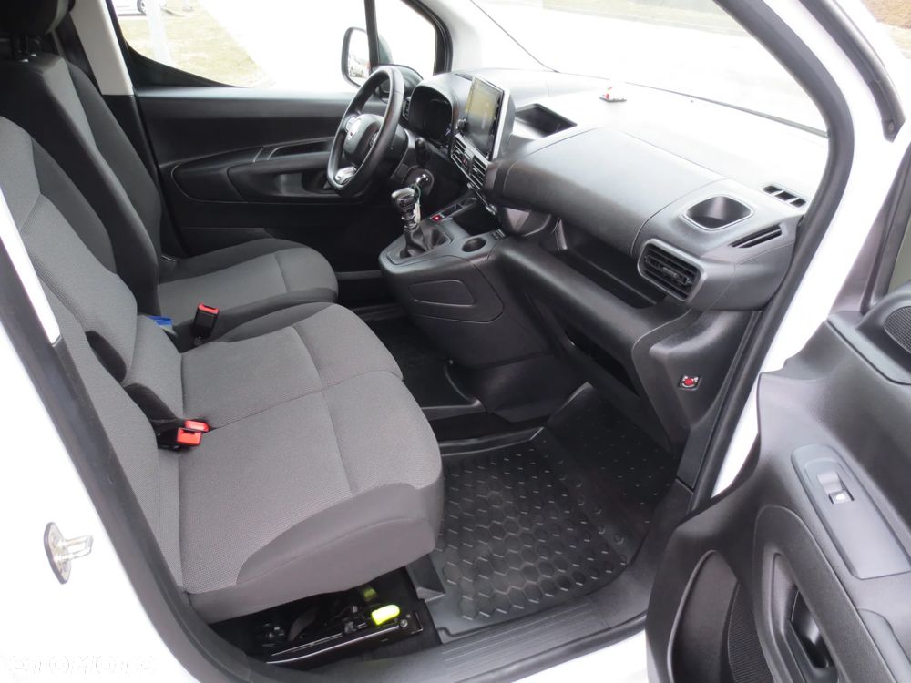 Fiat DOBLO SALON POLSKA ORYGINAŁ MAŁY PRZEBIEG - 14