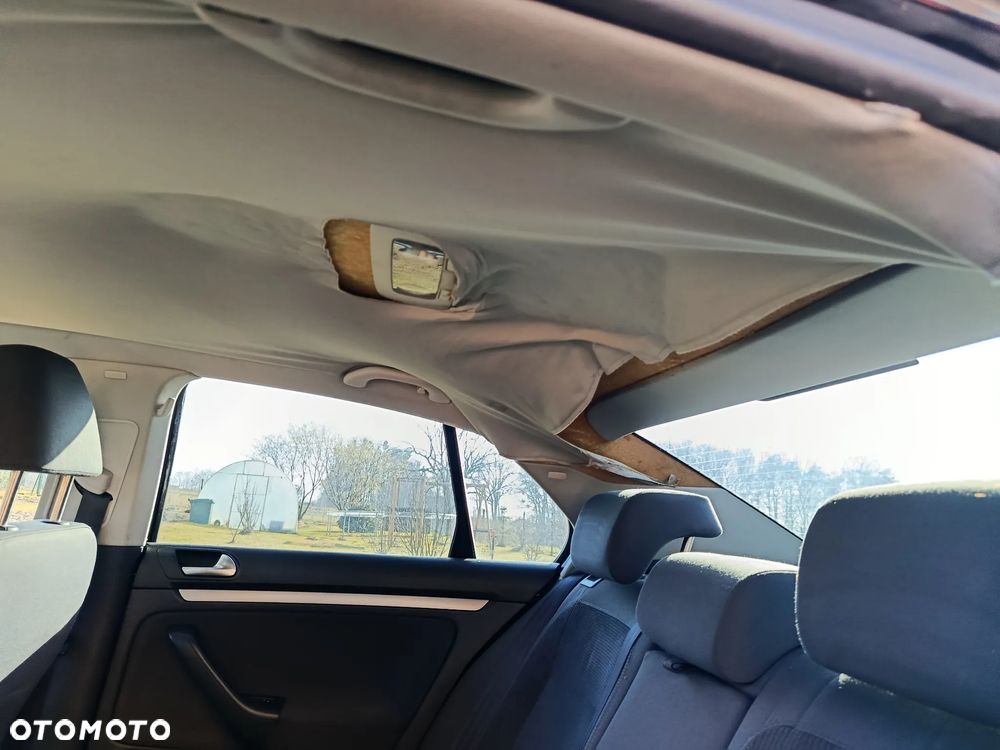 Volkswagen Jetta 1.6 FSI Comfortline - 11