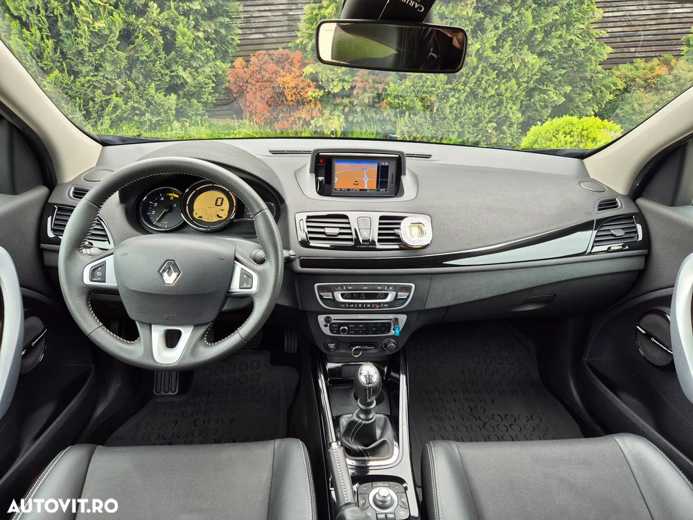 Renault Megane ENERGY dCi 110 Start & Stop Bose Edition - 4