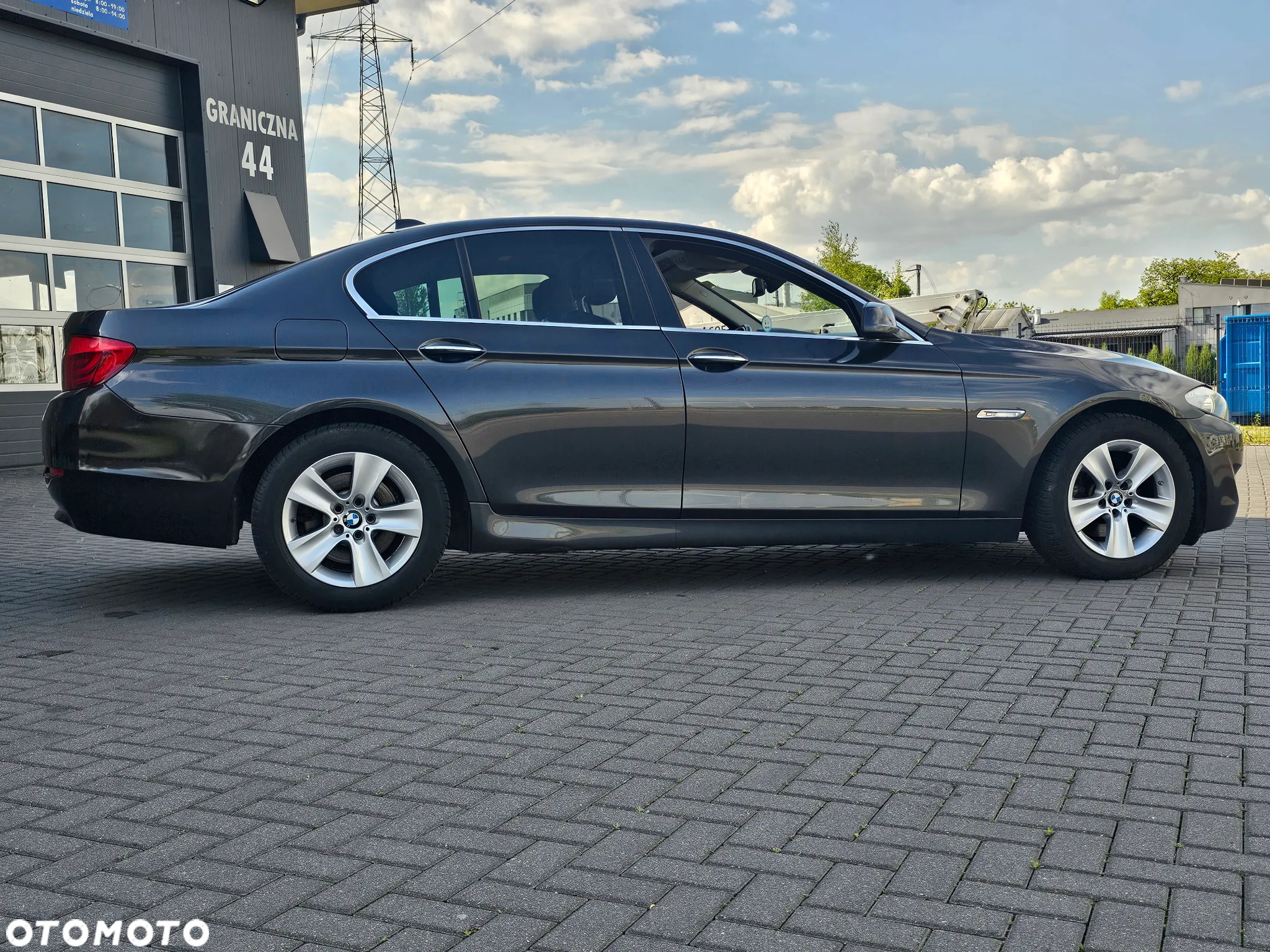 BMW Seria 5 520d Touring Blue Performance - 17