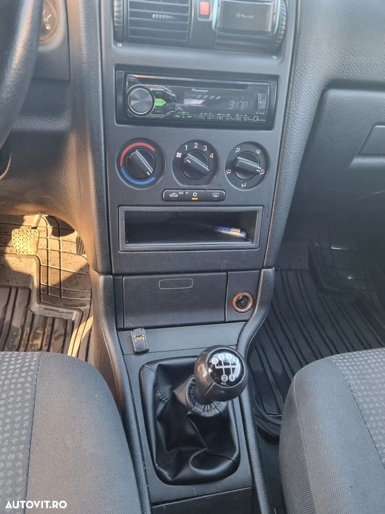 Opel Astra 1.4i Enjoy - 10