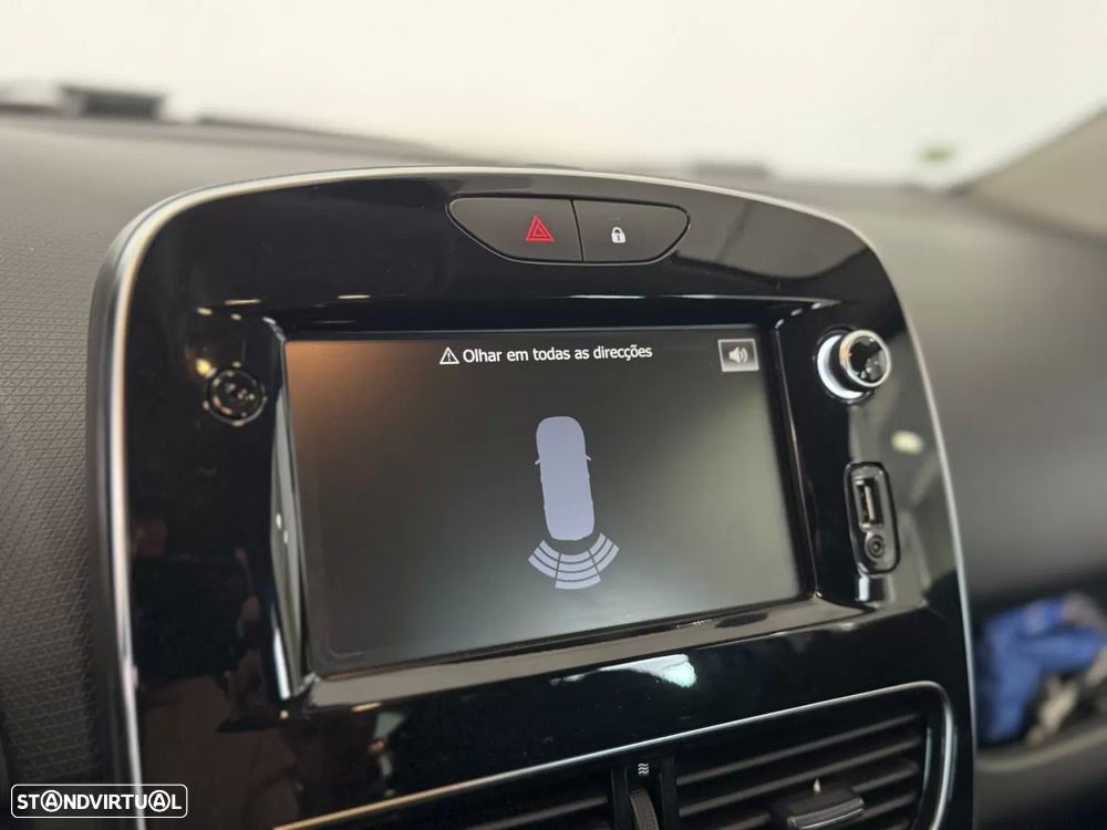 Renault Clio 0.9 TCe Limited Bi-Fuel - 29