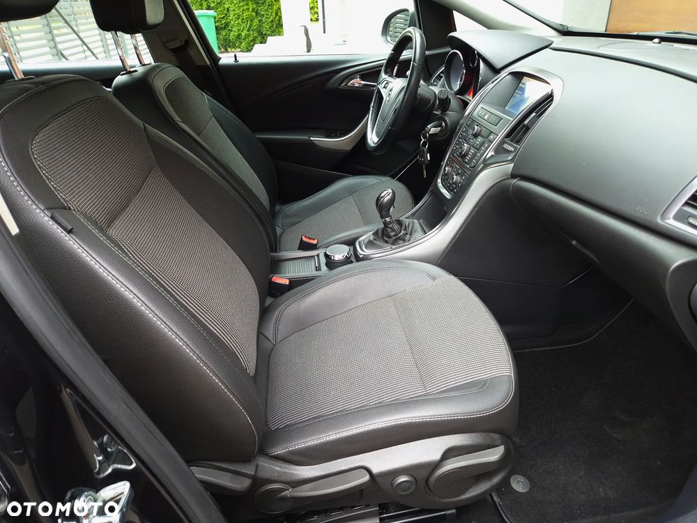 Opel Astra 1.6 Turbo Innovation - 31