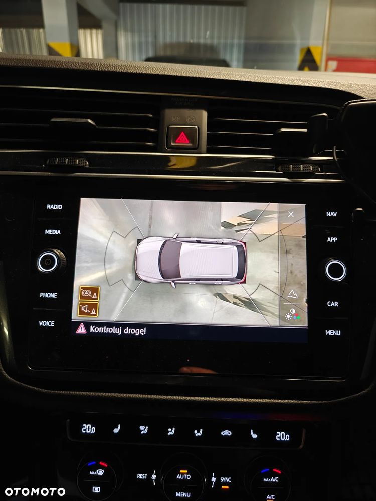 Volkswagen Tiguan - 23