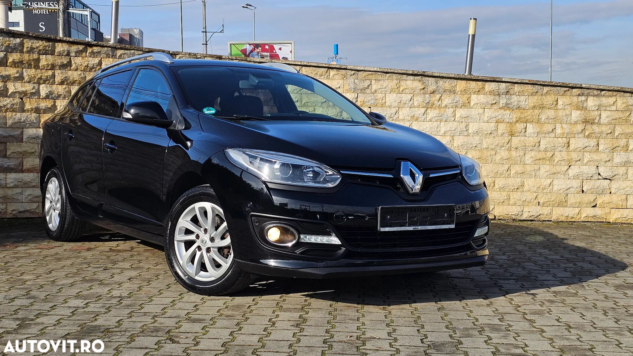 Renault Megane Grandtour ENERGY TCe 130 BOSE EDITION - 1
