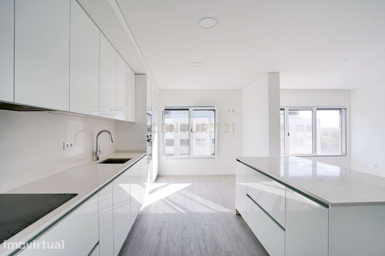T2+2 Duplex Novo com Garagem e Varandas – Urbanização Nossa Senhora da - Grande imagem: 4/37