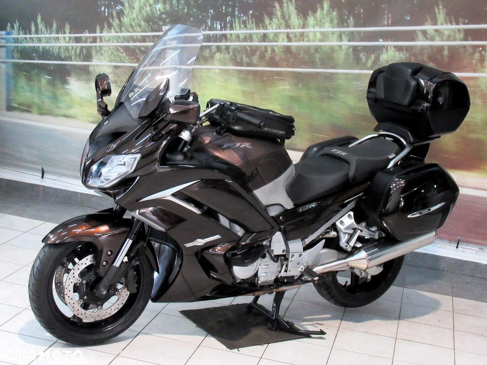Yamaha FJR - 3