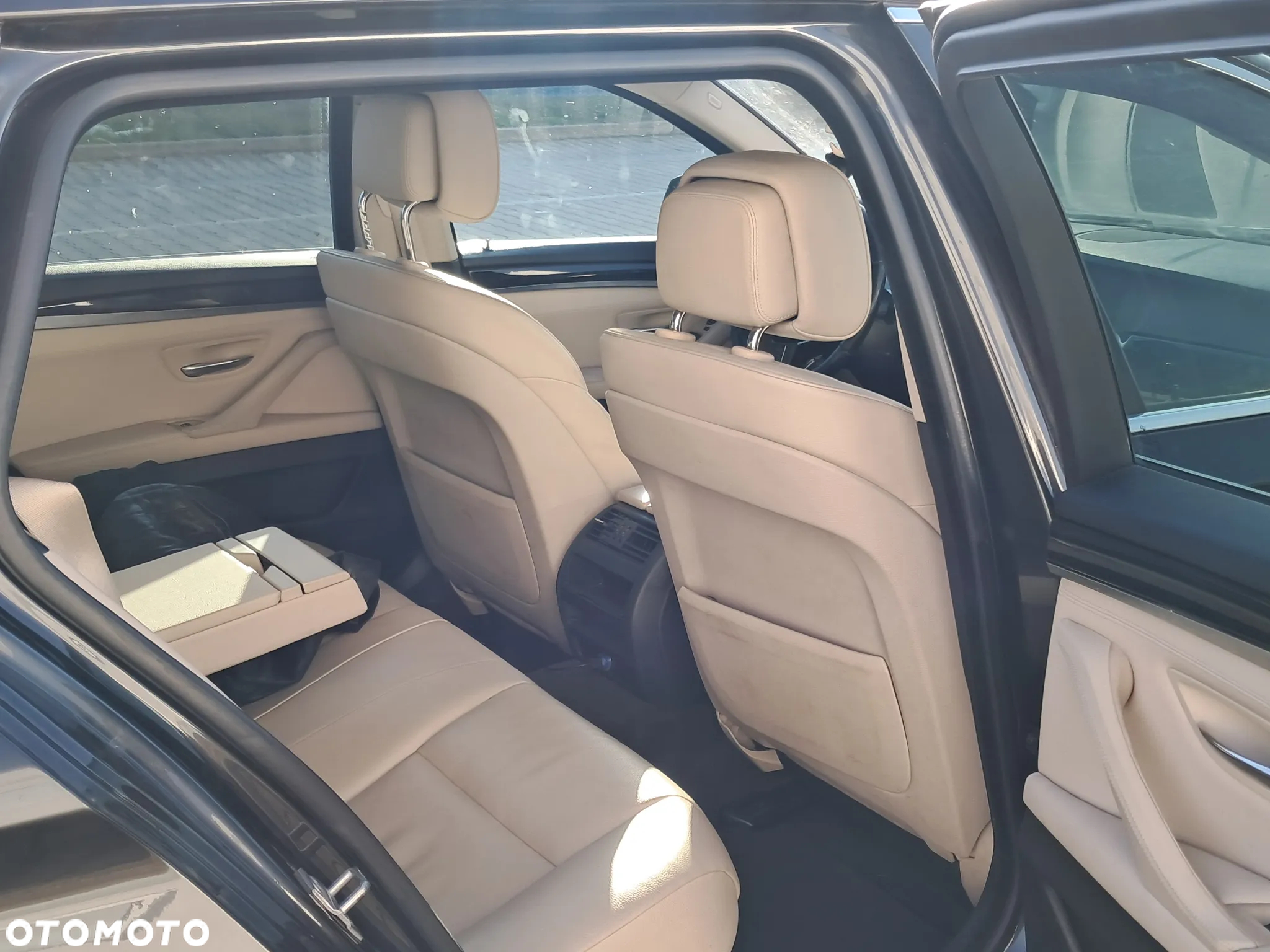 BMW Seria 5 525d xDrive - 7