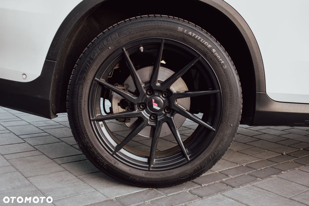 Mercedes-Benz GLC - 6