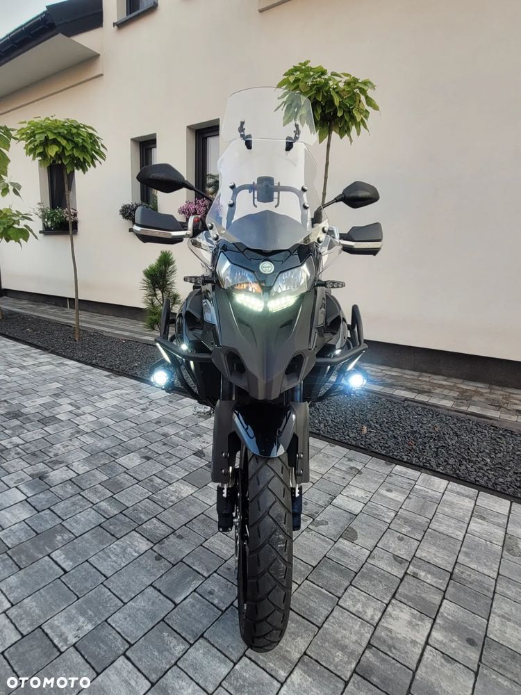 Benelli TRK 502X - 12