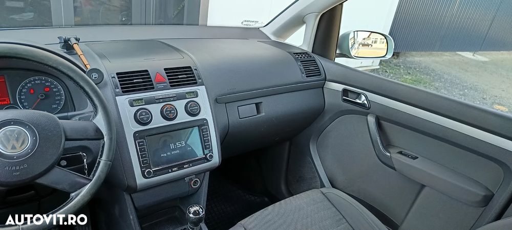 Volkswagen Touran 2.0 TDI DPF Trendline - 14