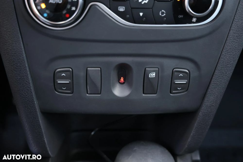 Dacia Logan 1.0 SCe Prestige - 17