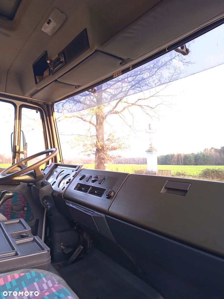 Mercedes-Benz 814 - 7