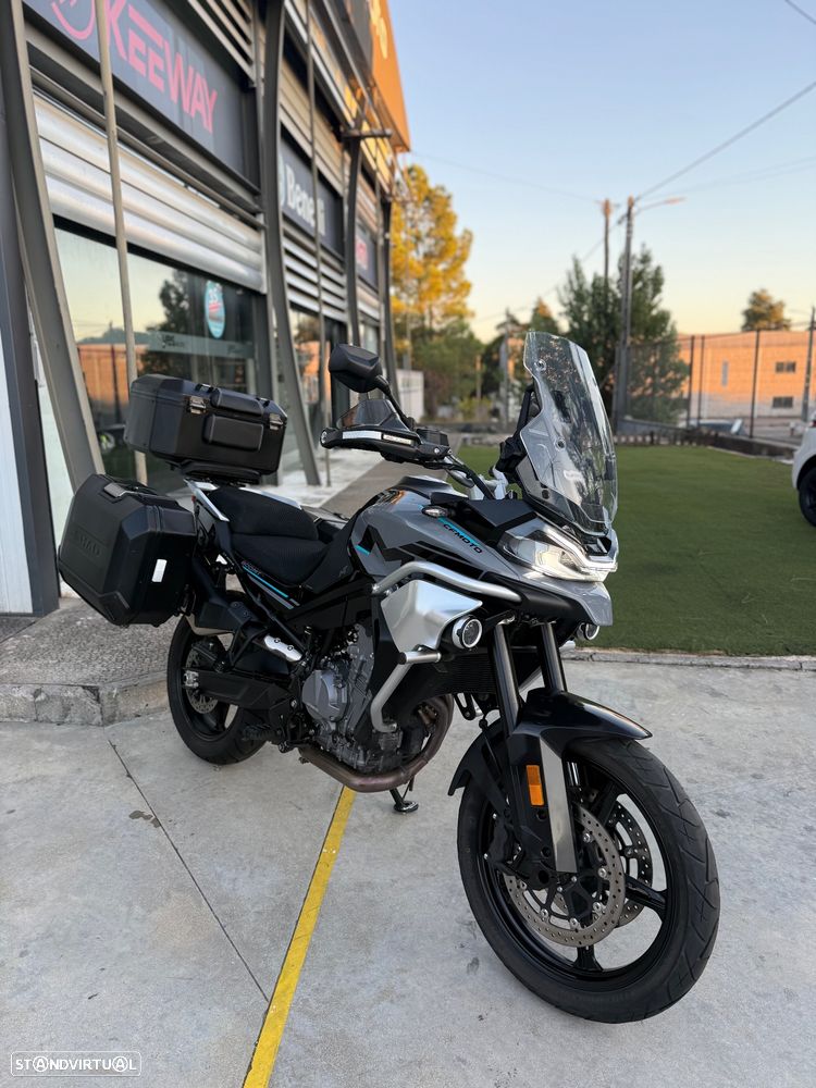 CF Moto 800MT Sport c/ malas Shad Terra - 12