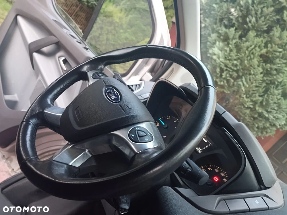 Ford Transit Custom - 33