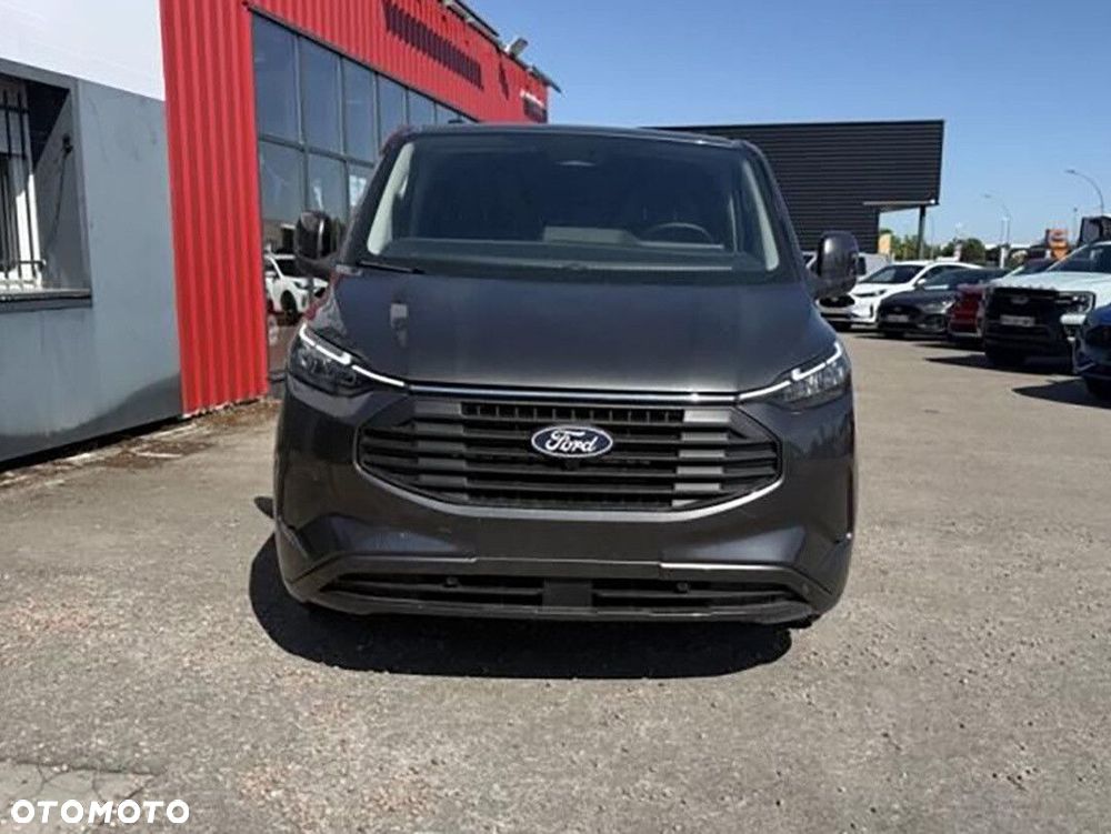 Ford transit-custom Van Limited 2.0 EcoBlue 150KM M6 FWD 320 L1 - 4