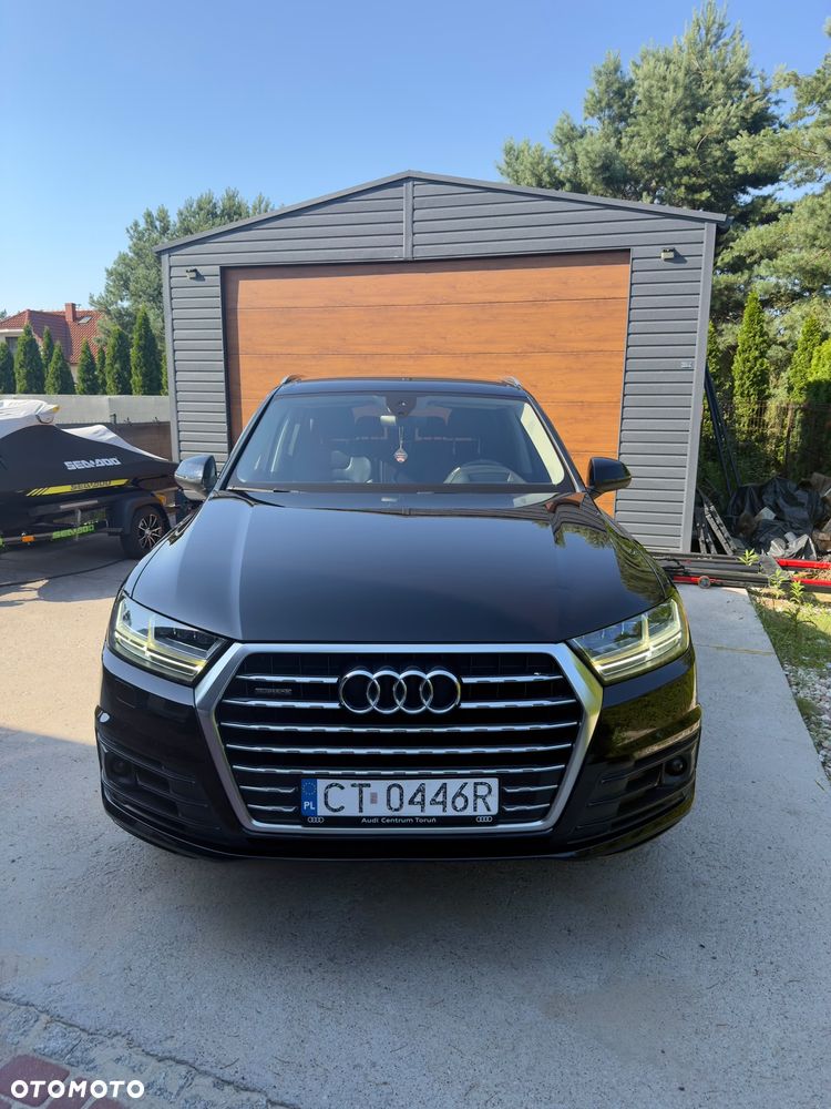 Audi Q7 - 1