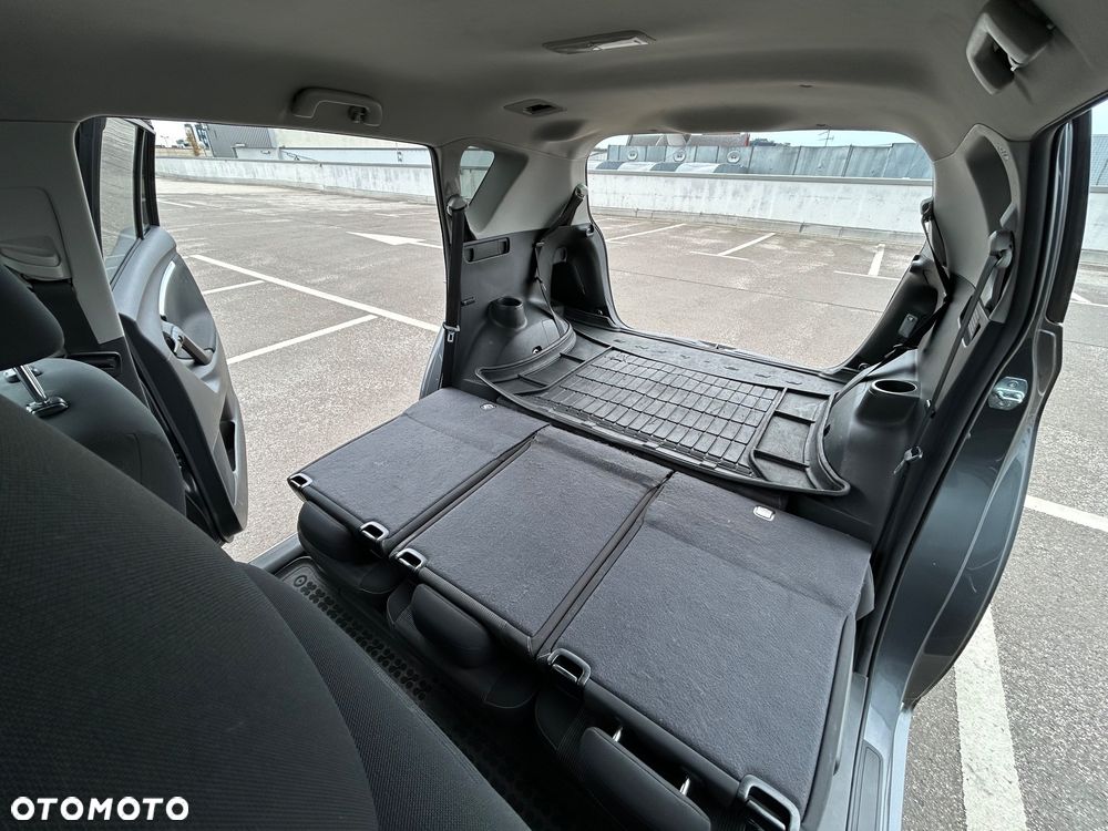 Toyota Verso 1.8 Premium MS 7os EU6 - 22