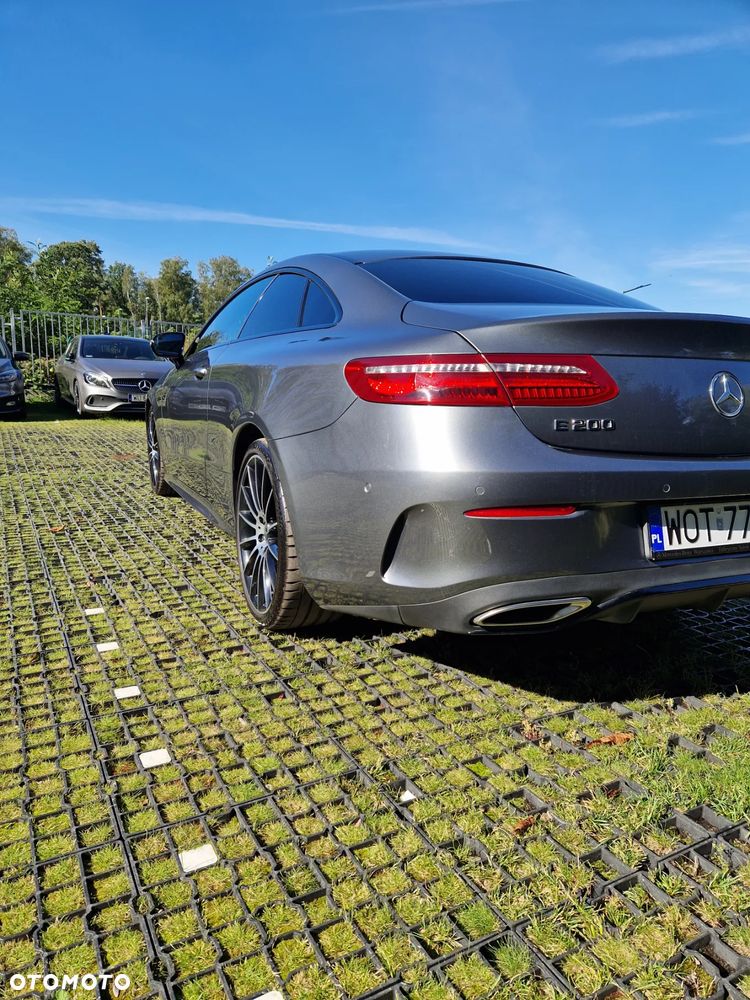 Mercedes-Benz Klasa E 200 Coupe 9G-TRONIC - 19
