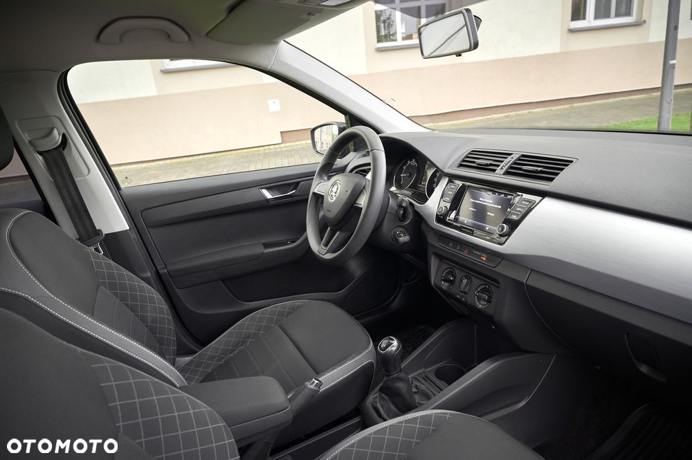 Skoda Fabia 1.0 TSI Ambition - 32