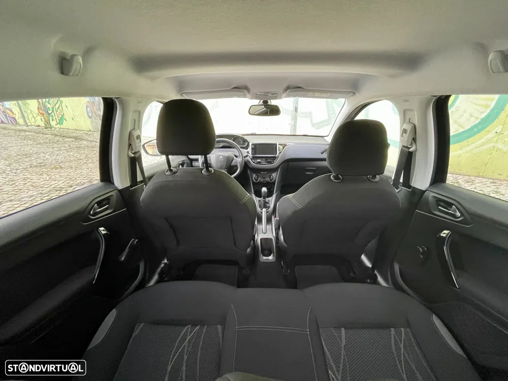 Peugeot 208 1.2 PureTech Access - 26