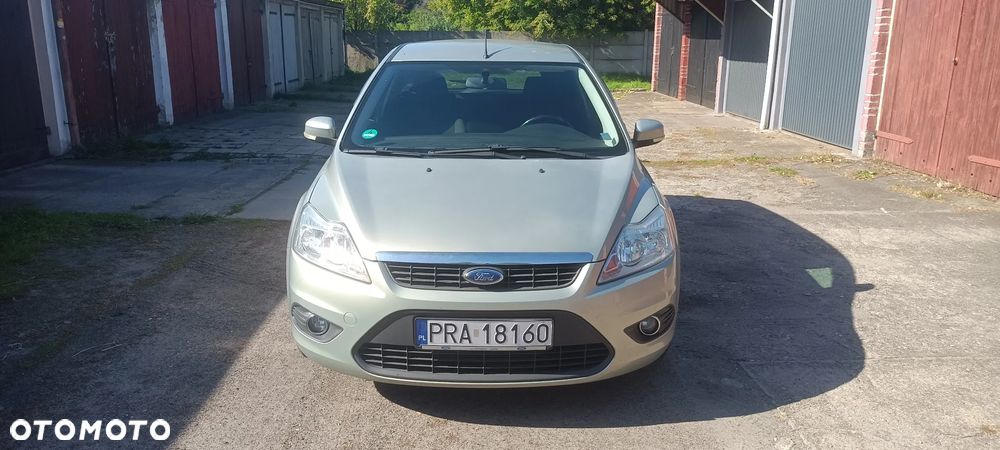 Ford Focus 1.6 16V Ambiente - 19