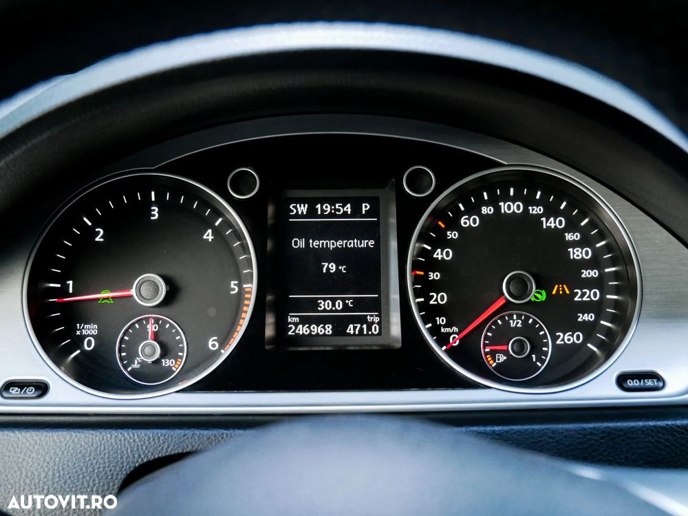 Volkswagen Passat - 27