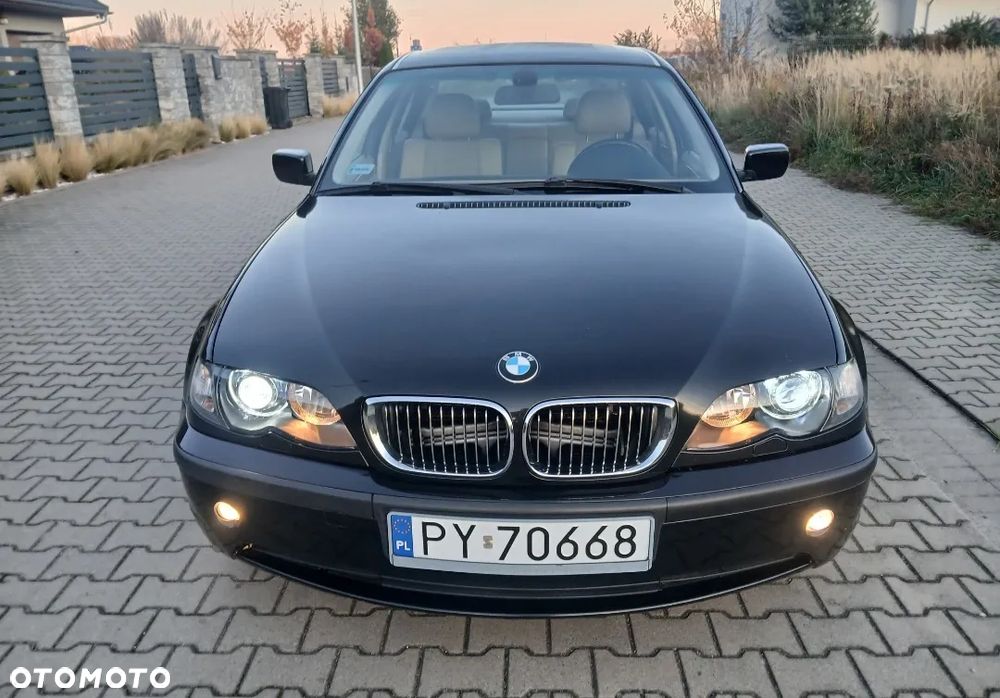 BMW Seria 3 318i - 10