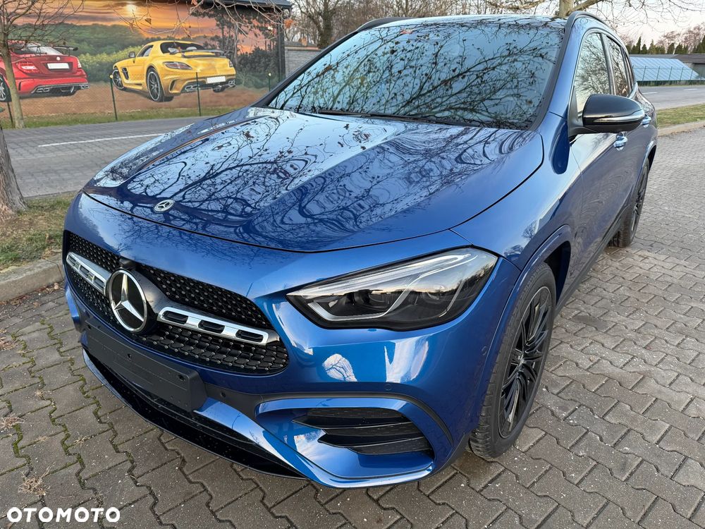 Mercedes-Benz GLA 200 7G-DCT AMG Line - 11