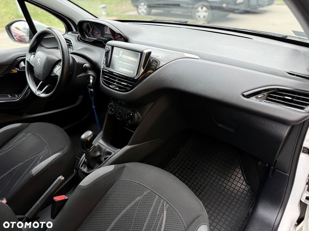 Peugeot 208 HDi 68 Access - 22